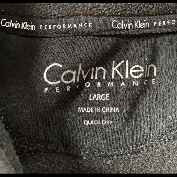 Calvin Klein Performance Vest - Picture 2 of 3